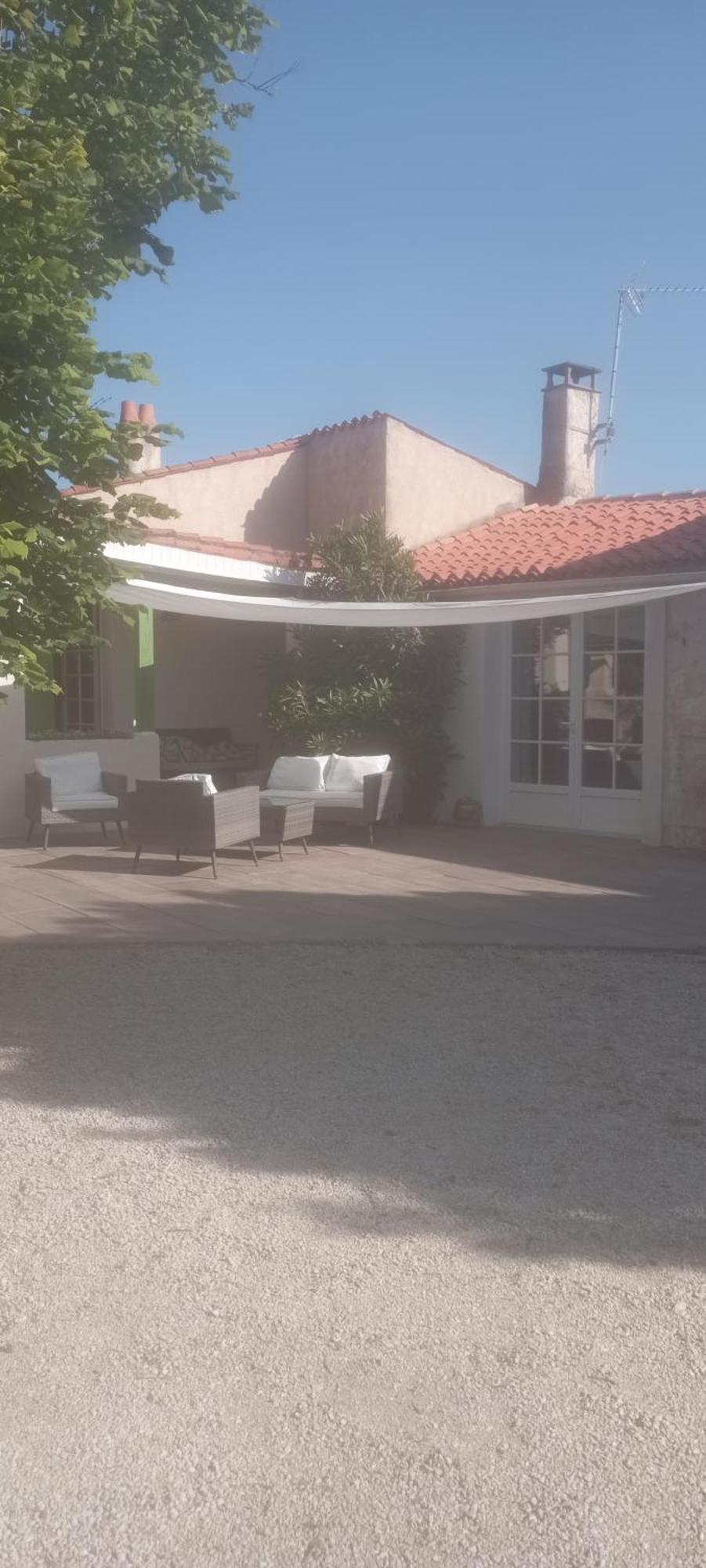 Chre Cathy Et Jean Loup Hotel Le Port-des-Barques Exterior photo